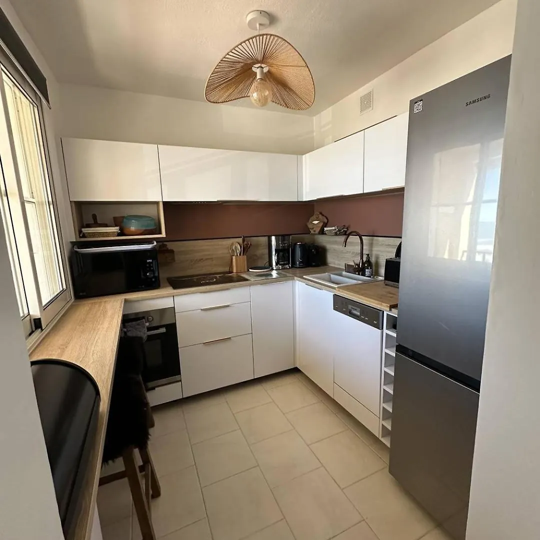 Appartement Sur La Plage - Parking - Terrasse Vue Mer - 1Er Etage Saintes-Maries-de-la-Mer 0*,